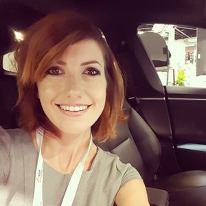 Meet your Posher, Kelli